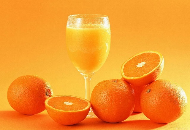 5 Skin Health Benefits of Drinking Orange Juice